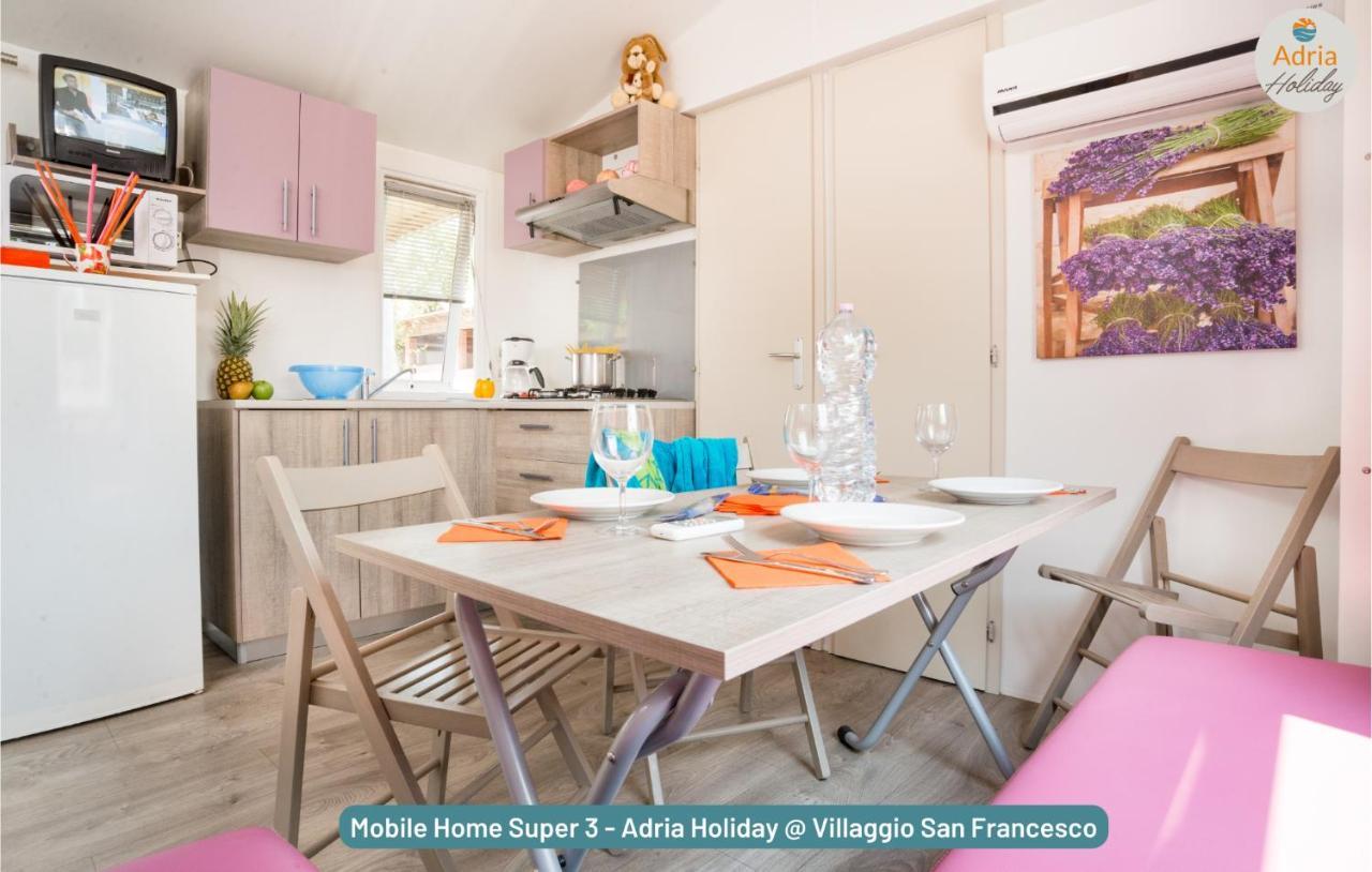 Villaggio San Francesco - Adria Holiday Mobile Homes Duna Verde Eksteriør billede